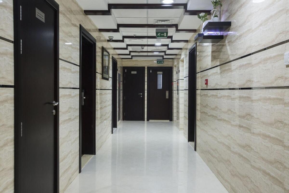 Partition With Window Near Moe Metro Accommodatie bij particulieren Dubai
